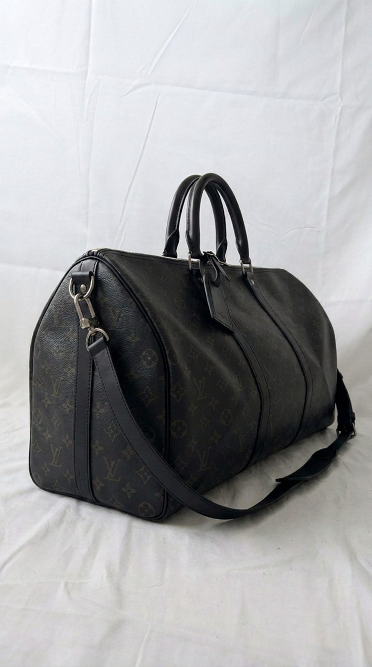 Louis Vuitton Keepall 50 Monogram Eclipse – Begagnad, mycket gott skick